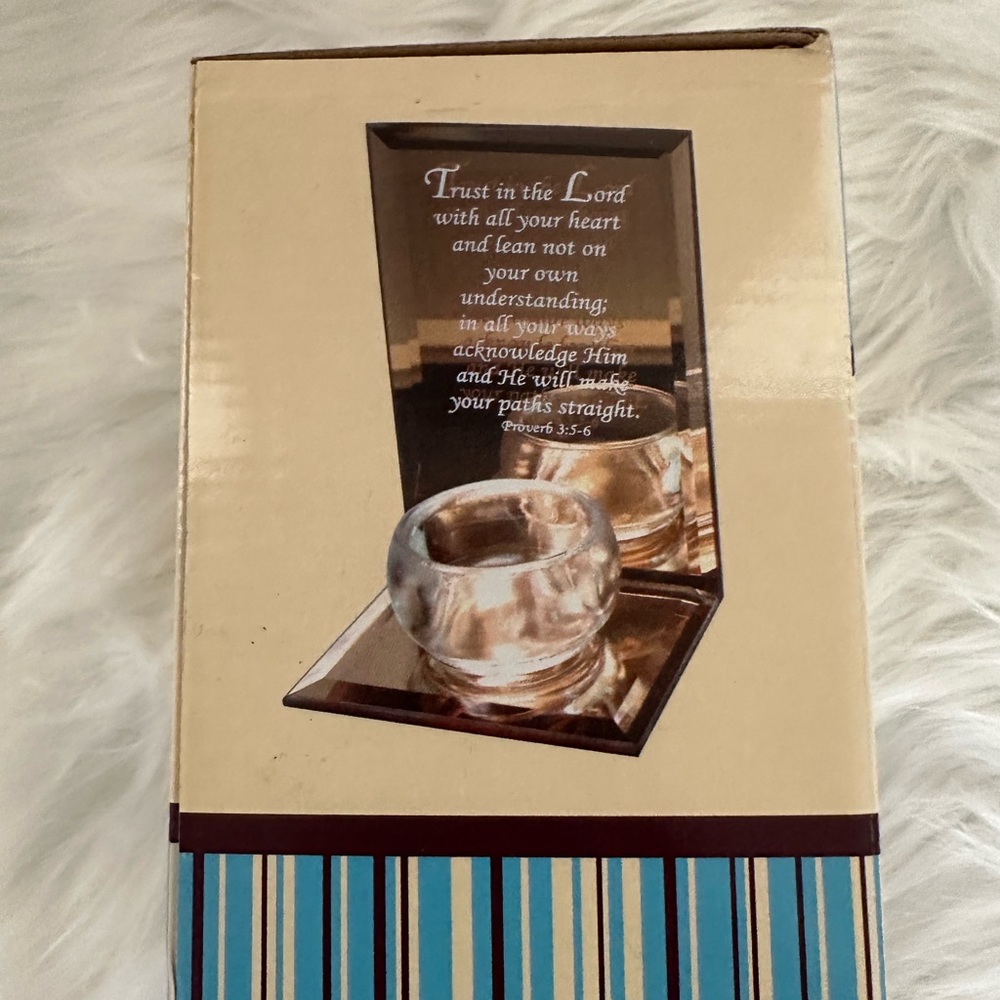 Splendid Votive Holder - Picture 3 of 7